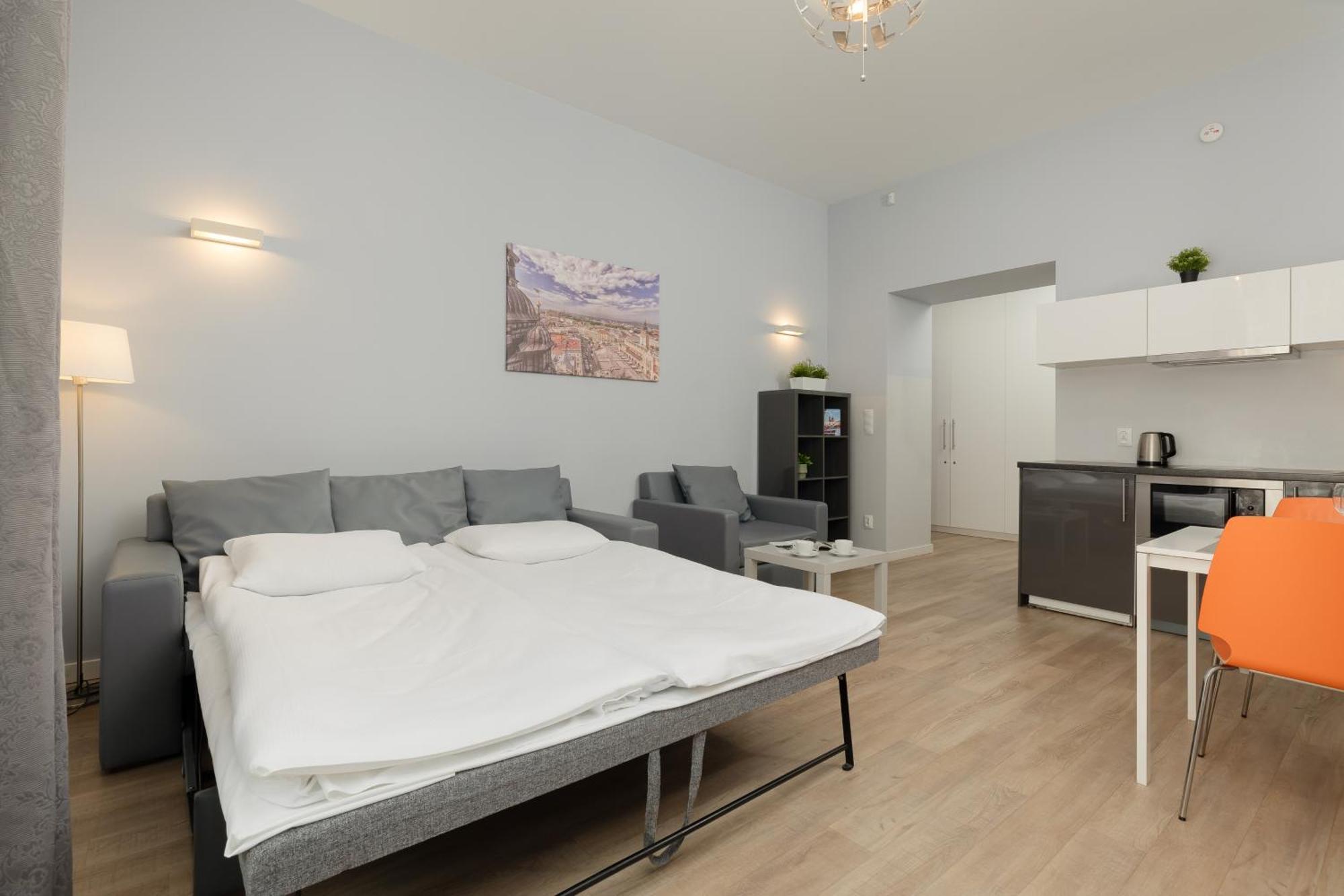 Central Planty Park Apartment Lobzowska By Noclegi Renters Krakow Ngoại thất bức ảnh