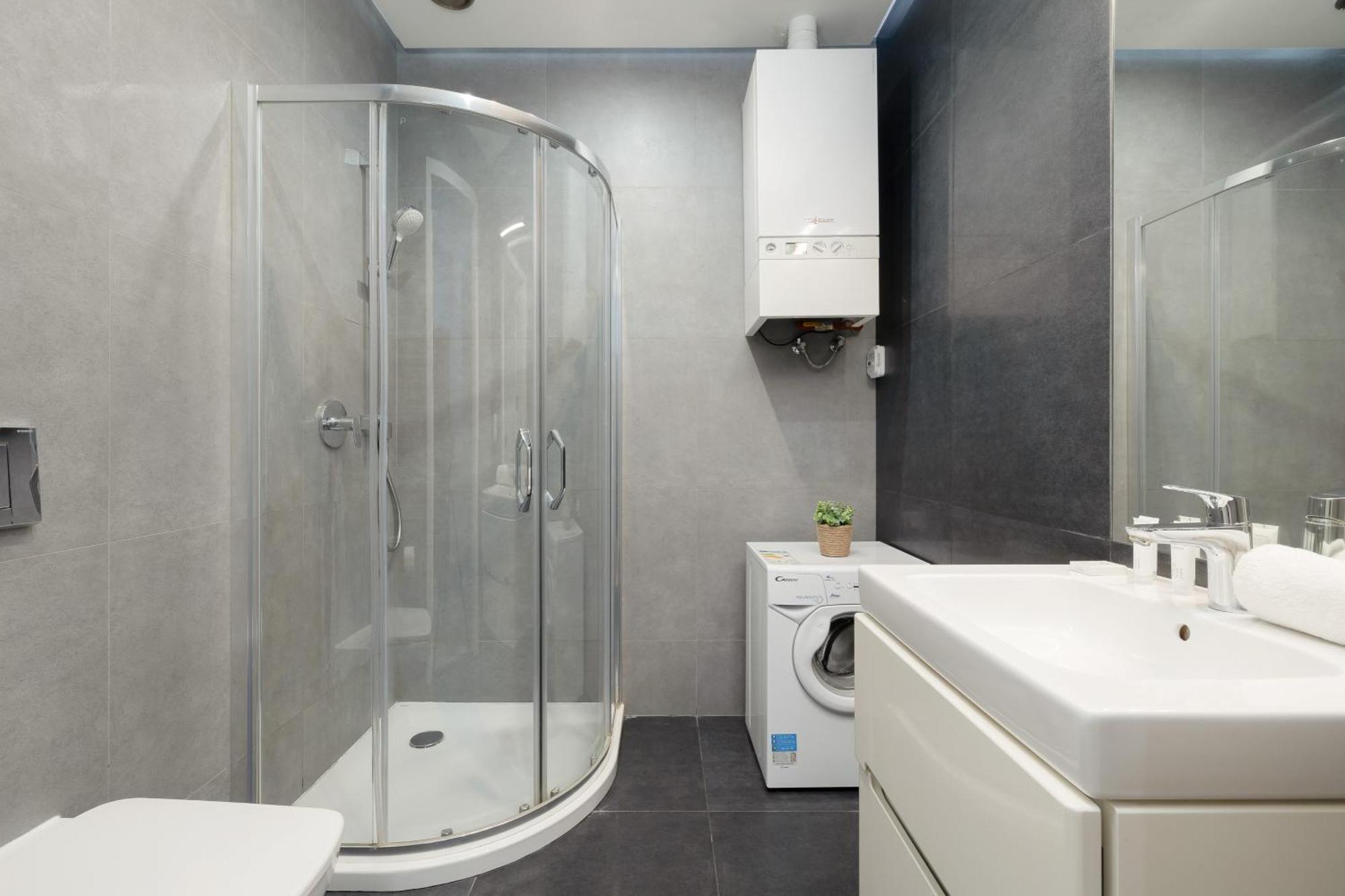 Central Planty Park Apartment Lobzowska By Noclegi Renters Krakow Ngoại thất bức ảnh