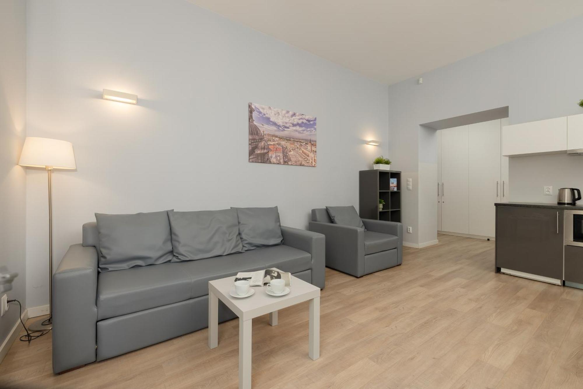 Central Planty Park Apartment Lobzowska By Noclegi Renters Krakow Ngoại thất bức ảnh